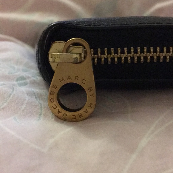 Marc by Marc Jacob’s Wallet - Picture 4 of 8